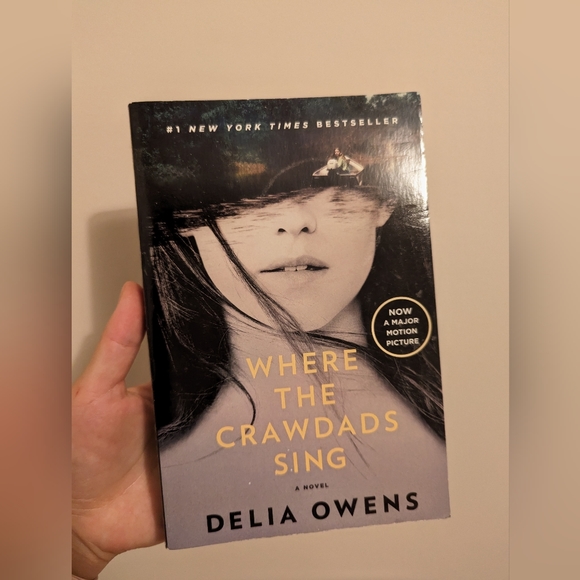 Book - Where the Crawdads Sing - Picture 1 of 1